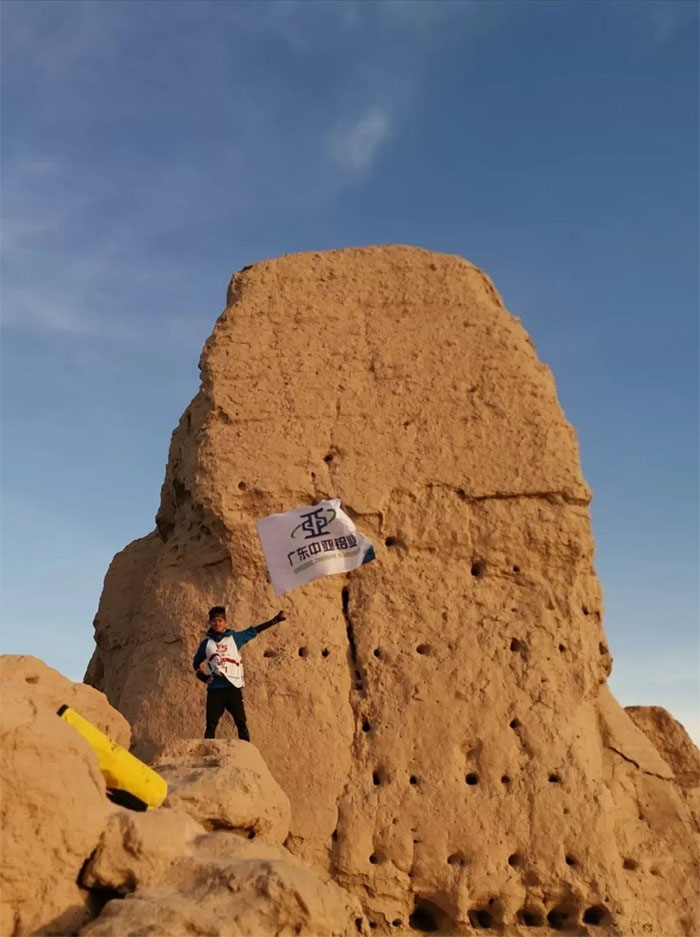 1728887601580143.jpg 廣東中亞梁嘉杰03